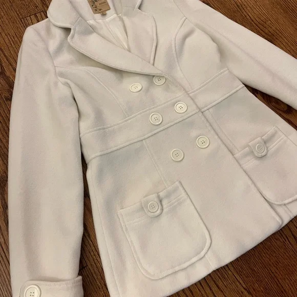 Women's Cream Double-Breasted Coat - Picture 2 of 11